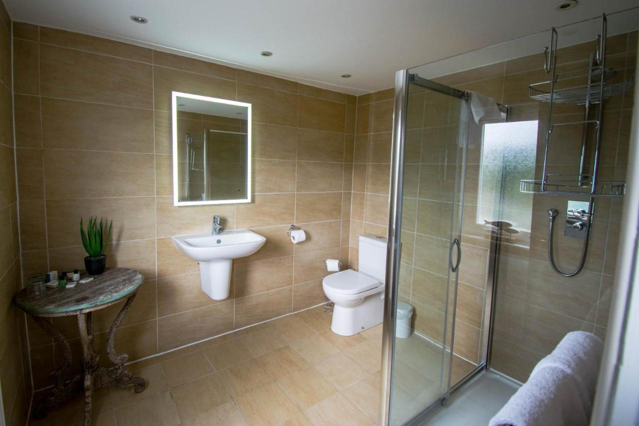 Landhaus Craigmhor & Courtyard *