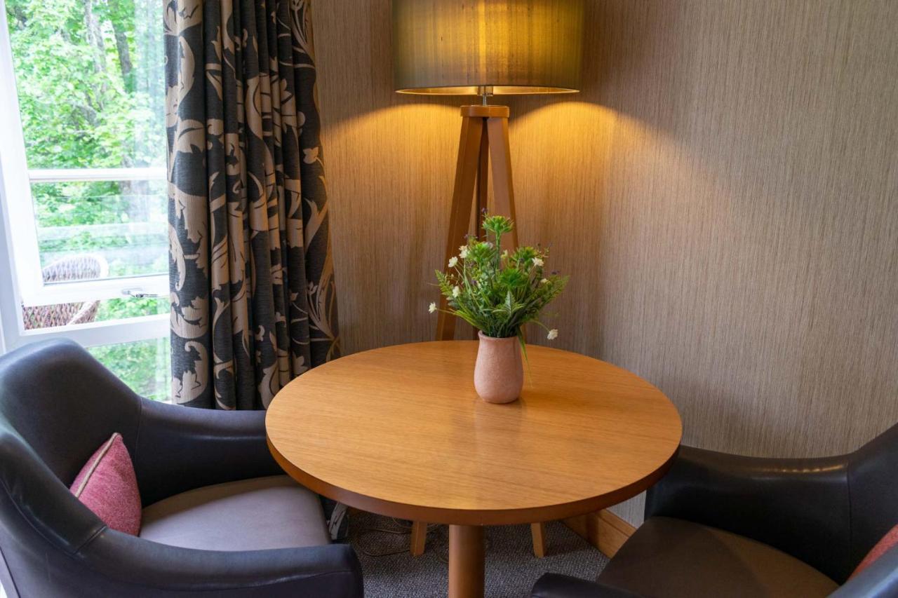 Landhaus Craigmhor & Courtyard Pitlochry