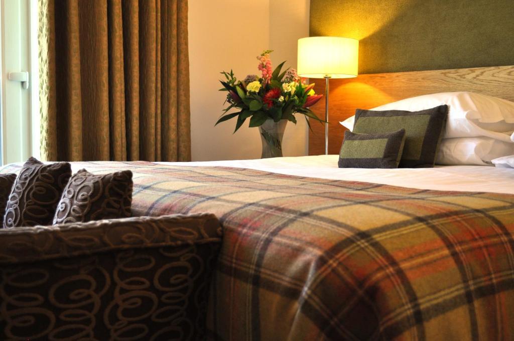 Craigmhor & Courtyard *