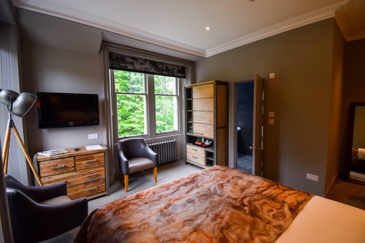 Craigmhor & Courtyard *